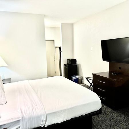 Hotel Baymont By Wyndham Richmond I-70 Extérieur photo