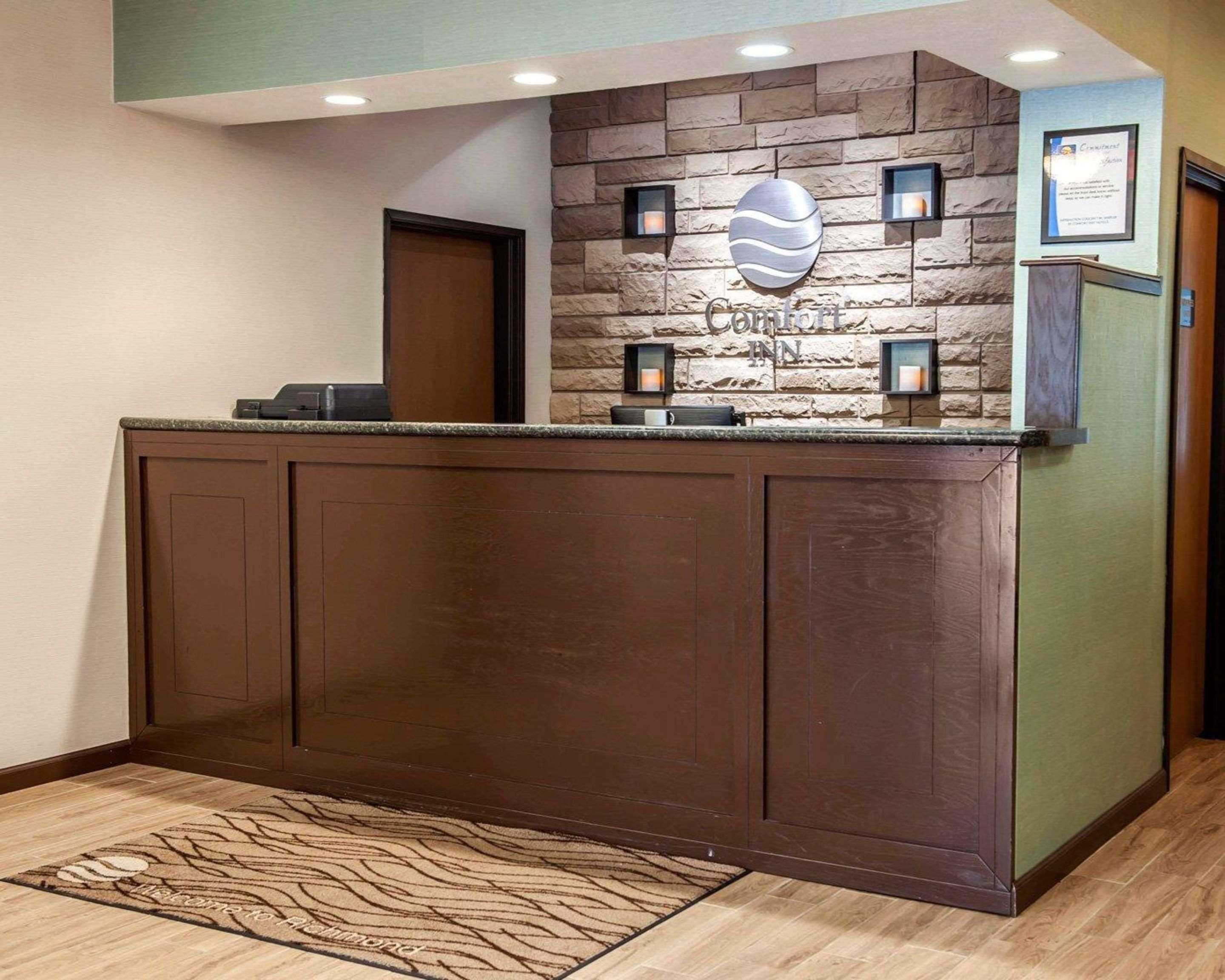 Hotel Baymont By Wyndham Richmond I-70 Extérieur photo
